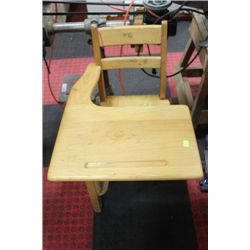 VINTAGE WOOD CHILDRENS DESK
