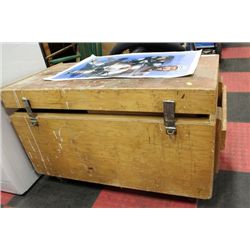 WOOD TOOLBOX W PAINTERS TOOLS/CHISELS ETC