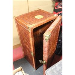 WICKER STORAGE CHEST 32" X 15" X 16"