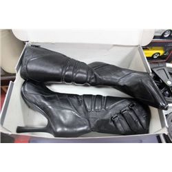 SIZE 8-8.5 LADIES LEATHER BOOTS