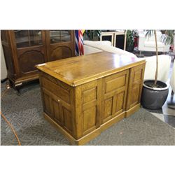ANTIQUE OAK DOUBLE PEDESTAL RECEPTION DESK WITH HIDDEN CABINET