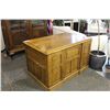 Image 1 : ANTIQUE OAK DOUBLE PEDESTAL RECEPTION DESK WITH HIDDEN CABINET