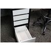 Image 2 : 3 DRW. ROLLING TECH PEDESTAL