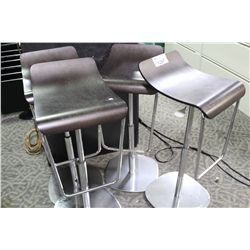 LOT OF 4 DARK MAHOGANY PNEUMATIC LIFT STOOLS