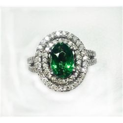 TSAVORITE OVAL 1.30CT, 14K W/G RING 6.31GRAM / DIAMOND RD 0.90CT