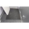 Image 11 : 8 FLOOR MATS 2 ARE LONG SHAG