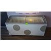 Image 1 : AHT 69" SLIDING GLASS TOP FREEZER