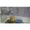 Image 5 : SOAP DISPENSER AND PAPER TOWEL DISPENSER
