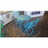 Image 1 : 28" ROUND METAL TABLE AND 2 CHAIRS