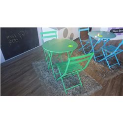 28" ROUND METAL TABLE AND 2 CHAIRS