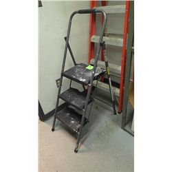 3 STEP LADDER