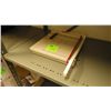Image 2 : BOSTON 2652 PAPER CUTTER