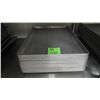 Image 1 : APPROX 16 BAKING PANS