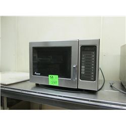 AMANA COMMERCIAL MICROWAVE