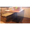 Image 2 : 1 SINGLE PEDESTAL TABLE (FOUR PERSON)