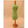 Image 3 : Mannequin Pin Cushion