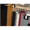 Image 5 : Navajo Rug and Loom Display