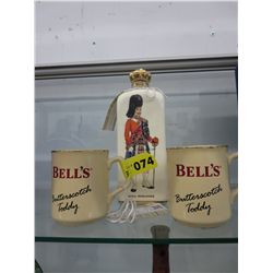 Royal Highlander decanter & 2 Bell's cups