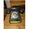 Image 1 : Vintage black dial phone