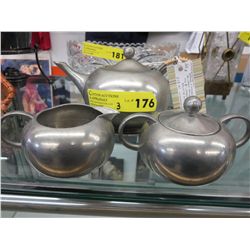 Pewter tea set - Made by Holland pewter