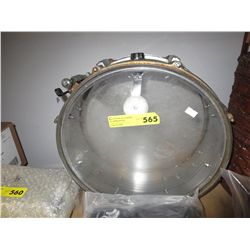 Snare drum.