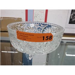 Footed crystal bowl - pinwheel pattern