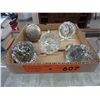 Image 1 : 4 Vintage glass doorknobs.