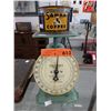 Image 1 : Vintage scale & Sanka coffee tin