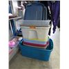 Image 1 : 7 Plastic totes