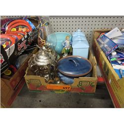 Box of vintage and collectible items