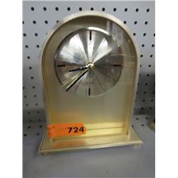 Quartz Ergo Mantle clock