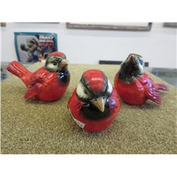 3 Goebel red song birds