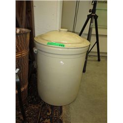 Medalta 10 Gallon Lidded Crock