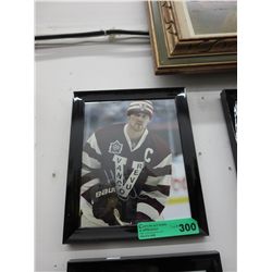 Autographed Henrik Sedin photo