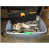Image 1 : Tote of tools