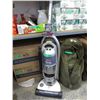 Image 1 : Bissel upright vacuum cleaner