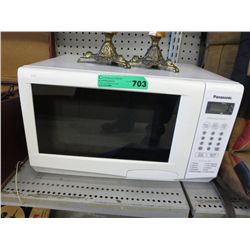 Panasonic microwave oven - white, used