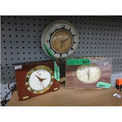 3 Vintage electric clocks