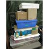 Image 1 : Christmas trees & decorations - 7 boxes