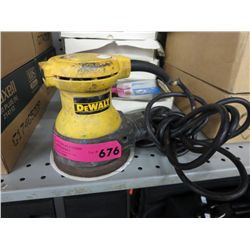 DeWalt palm sander