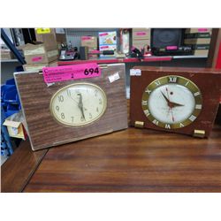 2 Vintage electric clocks