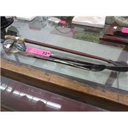 2 Vintage Shoe horns & a riding crop