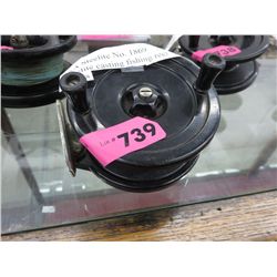 1940's Bakelite casting fishing reel