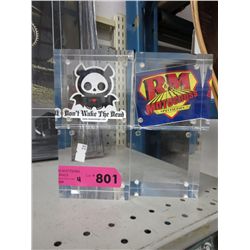 4 New magnetic picture frame holders