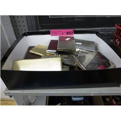 10 Cigarette cases & lighters