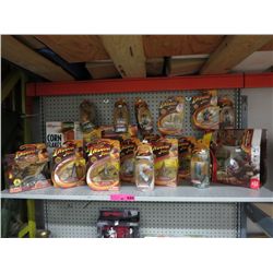 20 Indian Jones figurines & toys