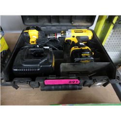 DeWalt cordless drill set, in case