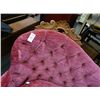 Image 2 : Carved Wood Button Tufted Chaise