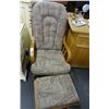 Image 1 : Rocker w/Ottoman