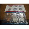 Image 2 : 1972 US MINT SET (UNC) P/D/S (WITH ENVELOPE)